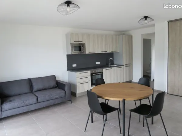 À louer - Appartement T2 meublé de 48 m² avec terrasse, cave et 2 parkings