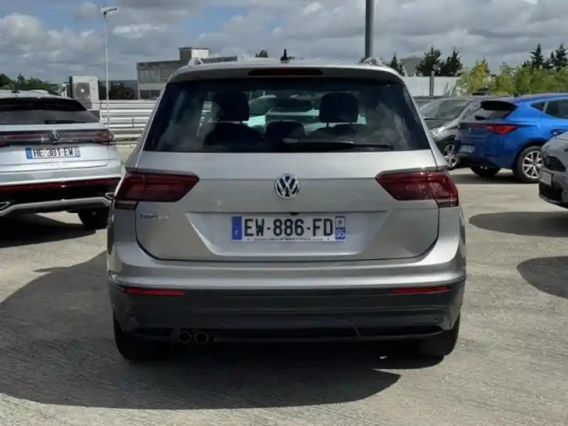 Volkswagen Tiguan 2.0 tdi 150ch sound dsg7 — photo 6