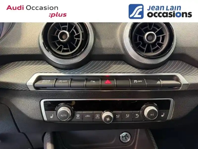 Audi Q2 35 tfsi 150 s tronic 7 — photo 14