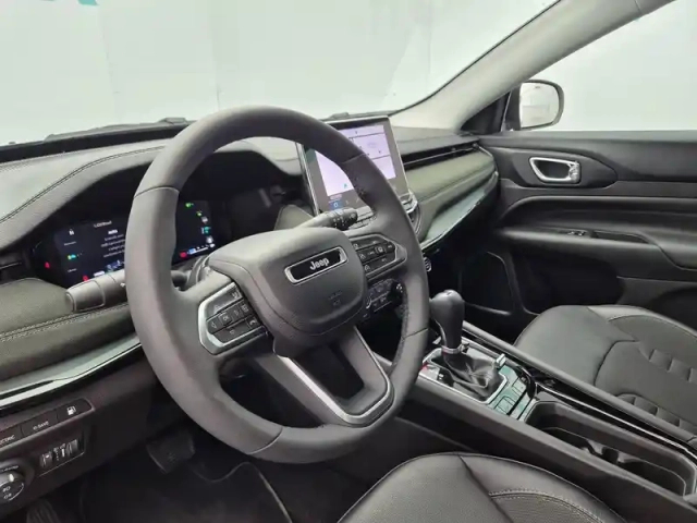 Jeep Compass 1.3 phev t4 240 ch 4xe eawd — photo 53
