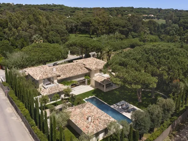 Villa exclusive à seulement 10minutes du centre de Saint-Tropez