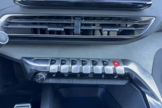 Peugeot 3008 bluehdi 130ch s&amp;s eat8 — photo 19