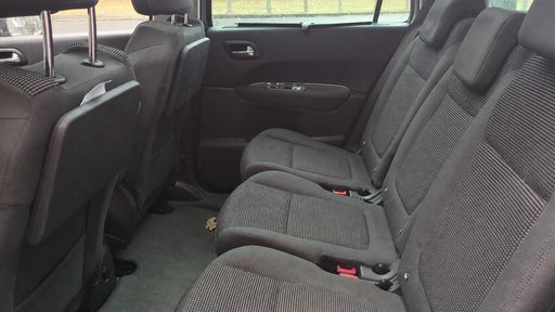 Peugeot 5008 1.6 BlueHDi 120 - Style – 2016 – 146542 km – Diesel – Boîte Manuelle — photo 16