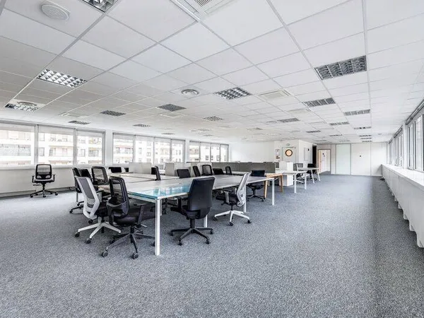 Bureaux 1007 m²