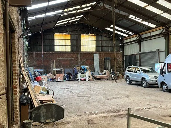 Local d’activité et entrepôt Vente Divion 2p 600m² 98000€