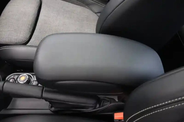 Mini Mini hatch 3 portes cooper 136 ch bva7 — photo 60