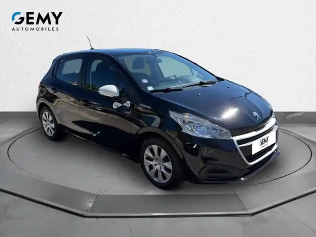 Peugeot 208 puretech 68ch bvm5 — photo 3