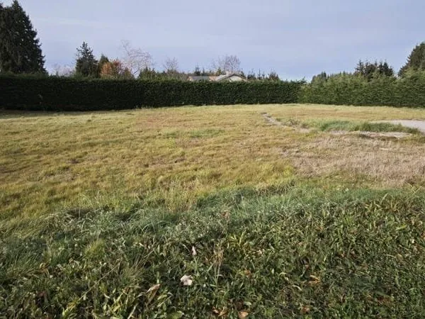 Terrain 1486 m²