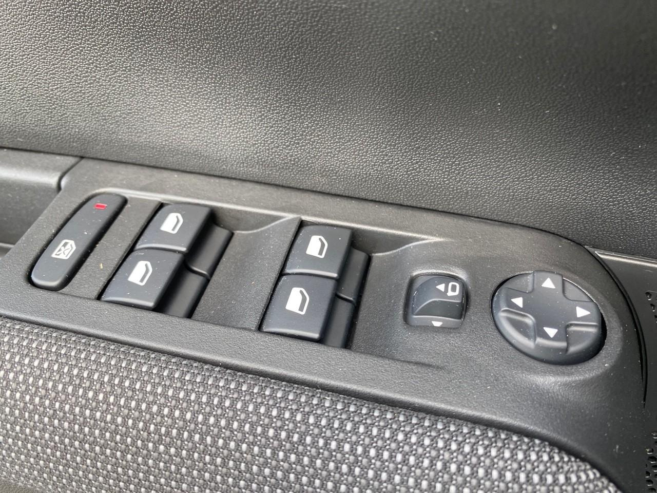 Citroën C3 Aircross bluehdi 120ch s&s shine eat6 — photo 17