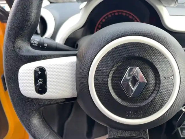 Renault Twingo iii sce 75 - 20 — photo 26