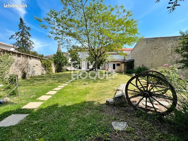 Propriété 6 pièces 286 m²