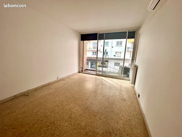 Studio idéal investisseur - 50m des plages & centre-ville Juan-les-Pins