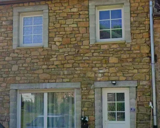 MOGUES - Loue maison mitoyenne récente de 110 m² - 3 chambres avec terrasse et jardin