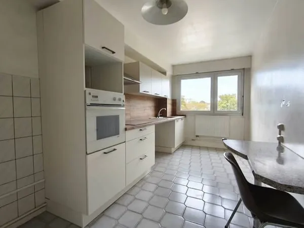 Appartement 4 pièces 82 m²