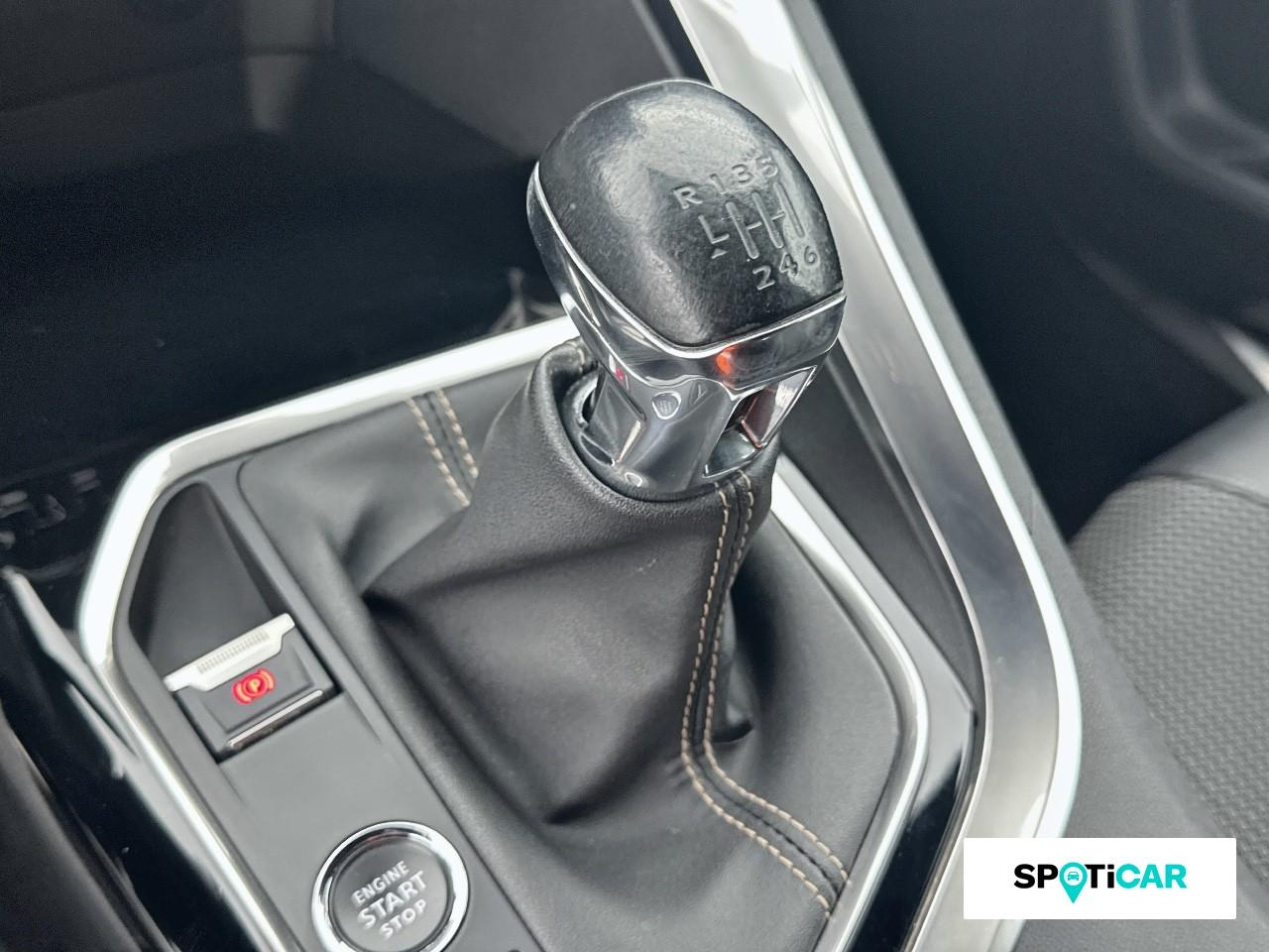Peugeot 3008 1.2 puretech 130ch s&s gt — photo 14