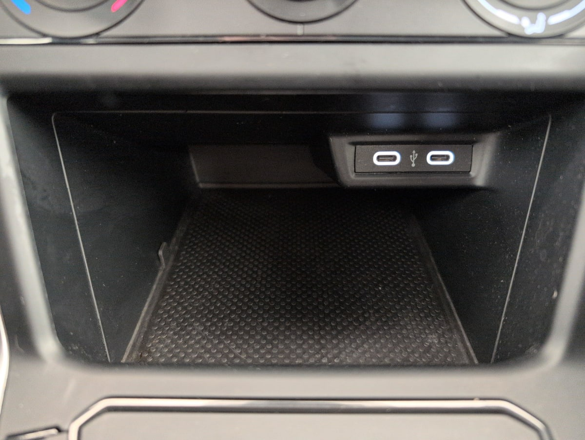 Volkswagen Polo — photo 20