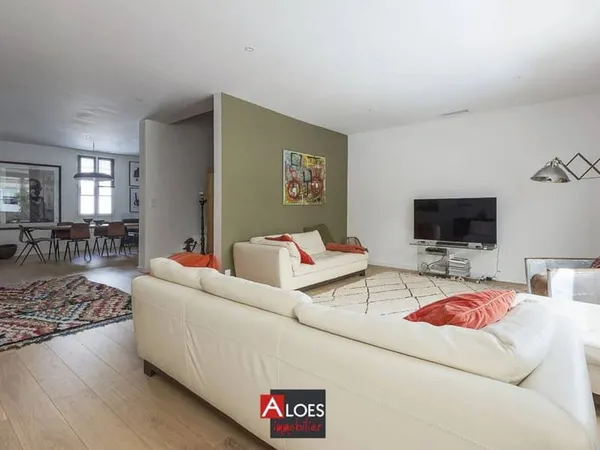 Maison 7 pièces 184 m²