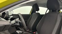 Peugeot 208 1.2 Hybrid 100ch Active e-DCS6 — photo 12