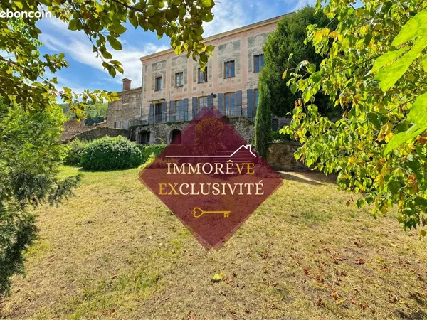 Propriété 9 pièces 312 m²