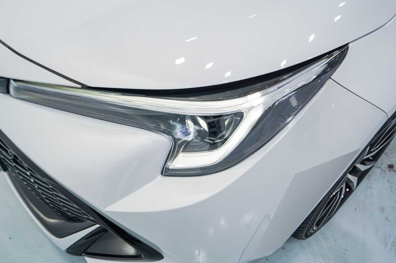 Toyota Corolla Touring Sports — photo 9