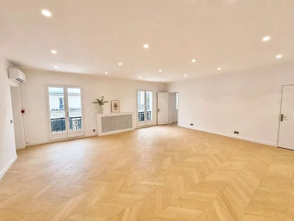 Bureaux 78 m²