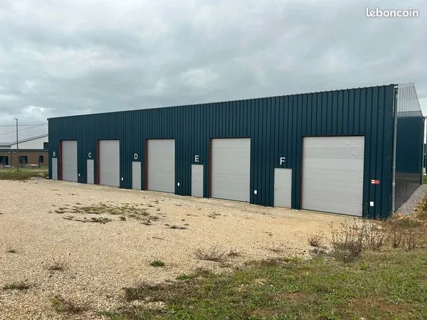 Local d'activité 650 m²