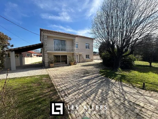 Maison 6 pièces 145 m²