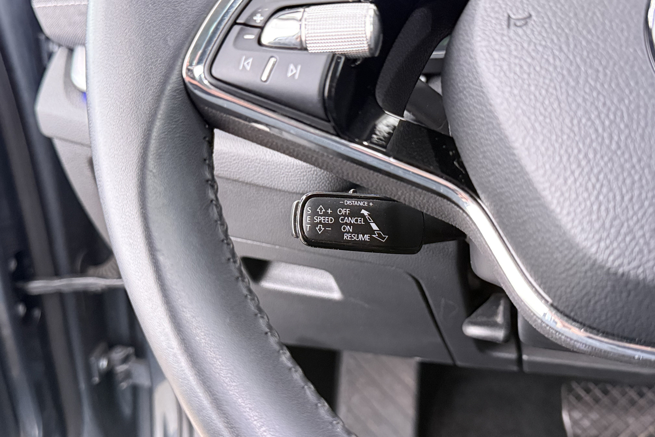 Skoda Octavia Combi — photo 19
