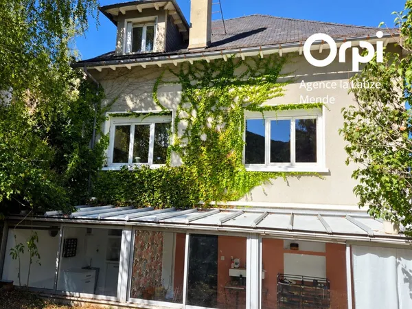 Maison 7 pièces 200 m²