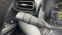 Toyota Yaris 116h Dynamic 5p MY22 — photo 26