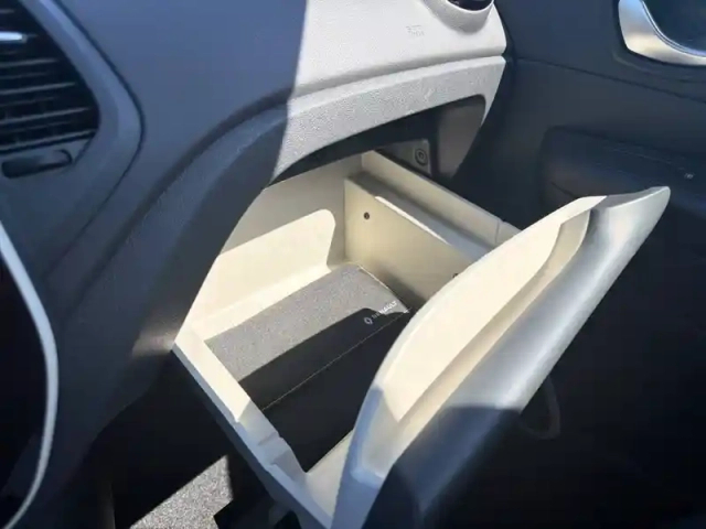 Renault Captur dci 90 e6c — photo 25