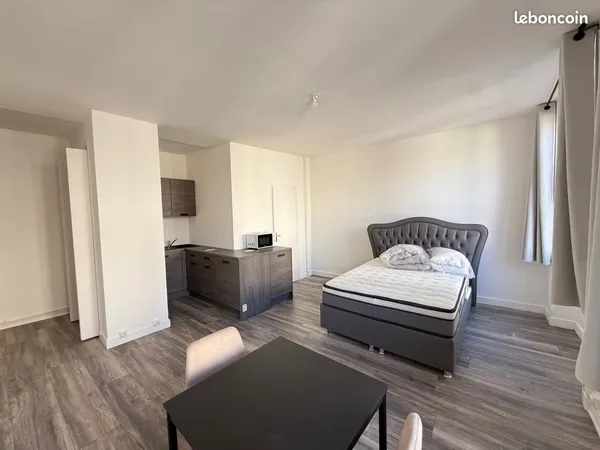 Studio 1 pièce 31 m²