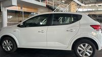 Dacia Sandero 1.0 TCe 90ch Expression — photo 8