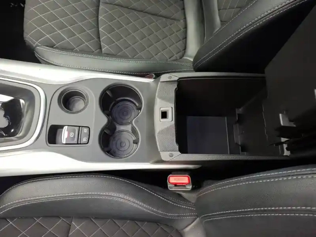 Renault Kadjar tce 140 edc — photo 25
