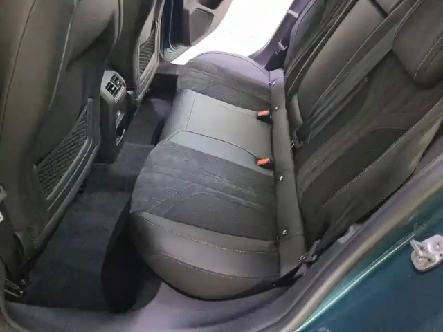 Peugeot 308 sw phev 180 e-eat8 — photo 12
