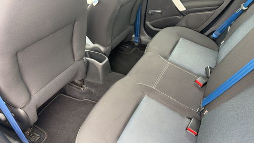 Peugeot 208 1.2 PureTech 68 - Like – 2015 – 73192 km – Essence – Boîte Manuelle — photo 5