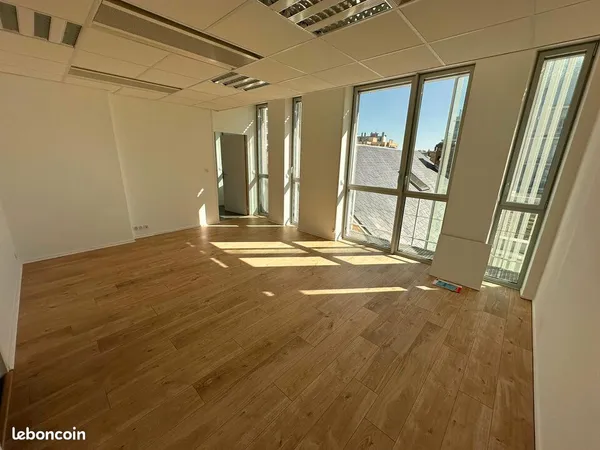 Bureaux 70 m²