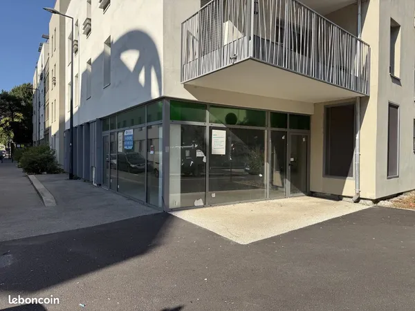Local 40 m² Grenoble