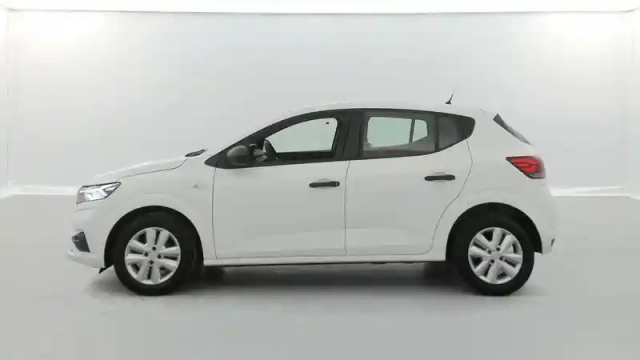 Dacia Sandero sce 65 — photo 11