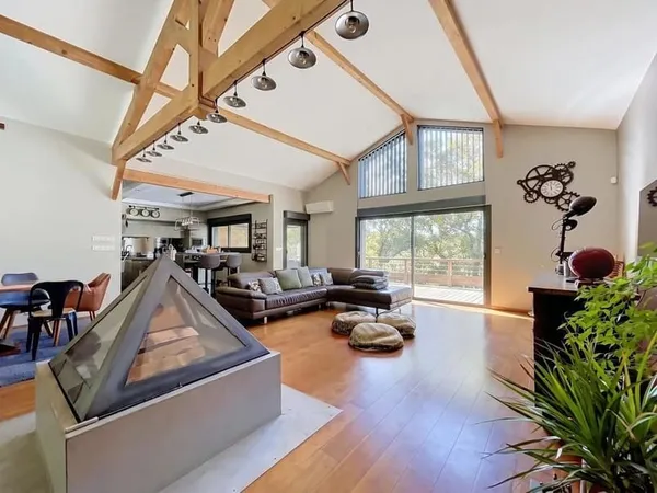 Maison de 9 pièces de 230 m² à Lahonce
