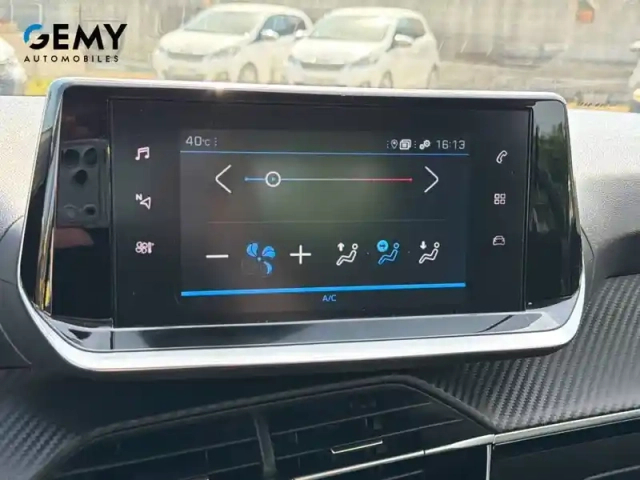 Peugeot 208 puretech 75 s&amp;s bvm5 — photo 17