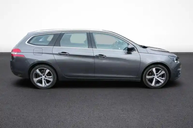 Peugeot 308 sw puretech 130ch s&amp;s bvm6 — photo 19