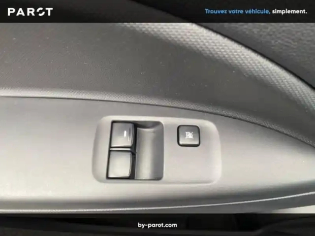 Mitsubishi Space Star 1.2 mivec 71ch inform 2023 — photo 6