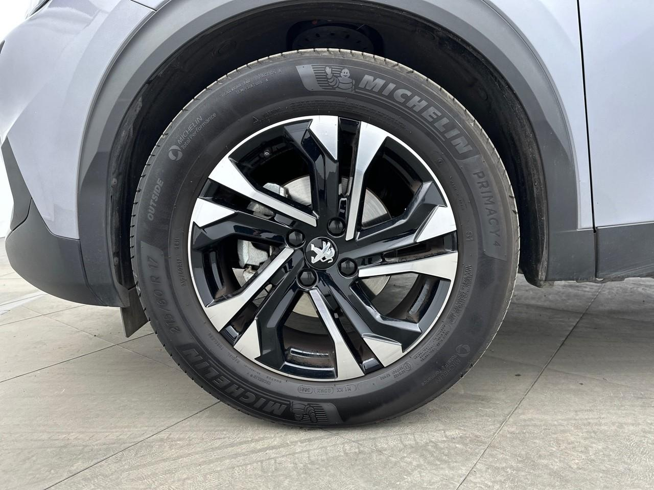 Peugeot 2008 puretech 100 s&s bvm6 allure — photo 14