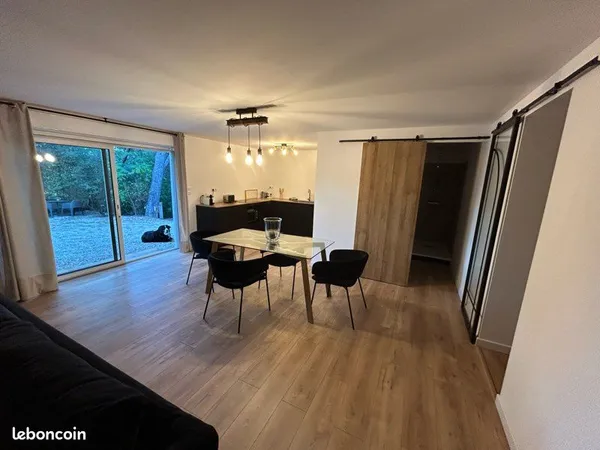 Appartement neuf 85m2 meublé tout confort 2 personnes