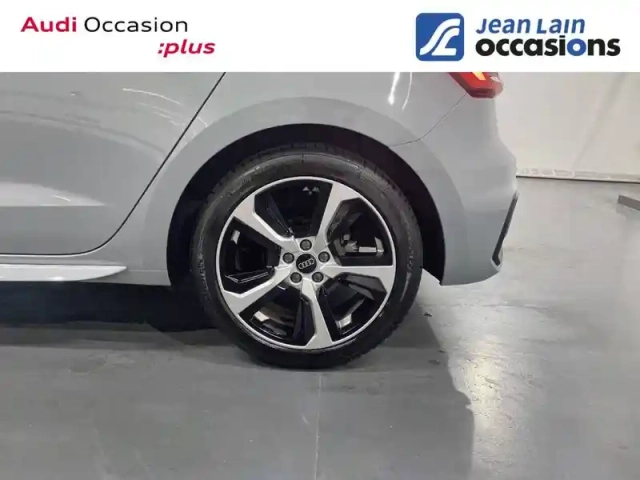 Audi A1 sportback 30 tfsi 116 ch s tronic 7 — photo 9