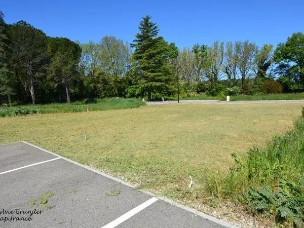 Terrain à vendre LAMANON (13)630m²