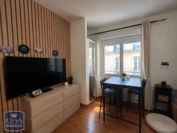 Studio 1 pièce 21 m²