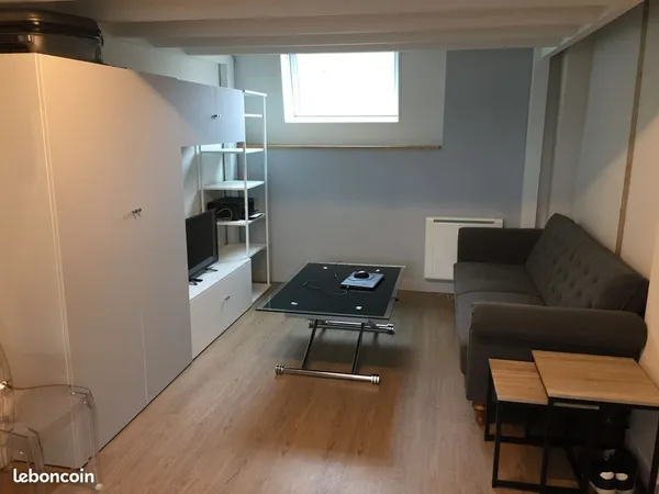 Beau duplex meublé et rénové avec du cachet
