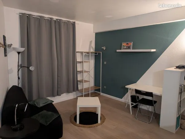 Studio meublé hyper centre ville